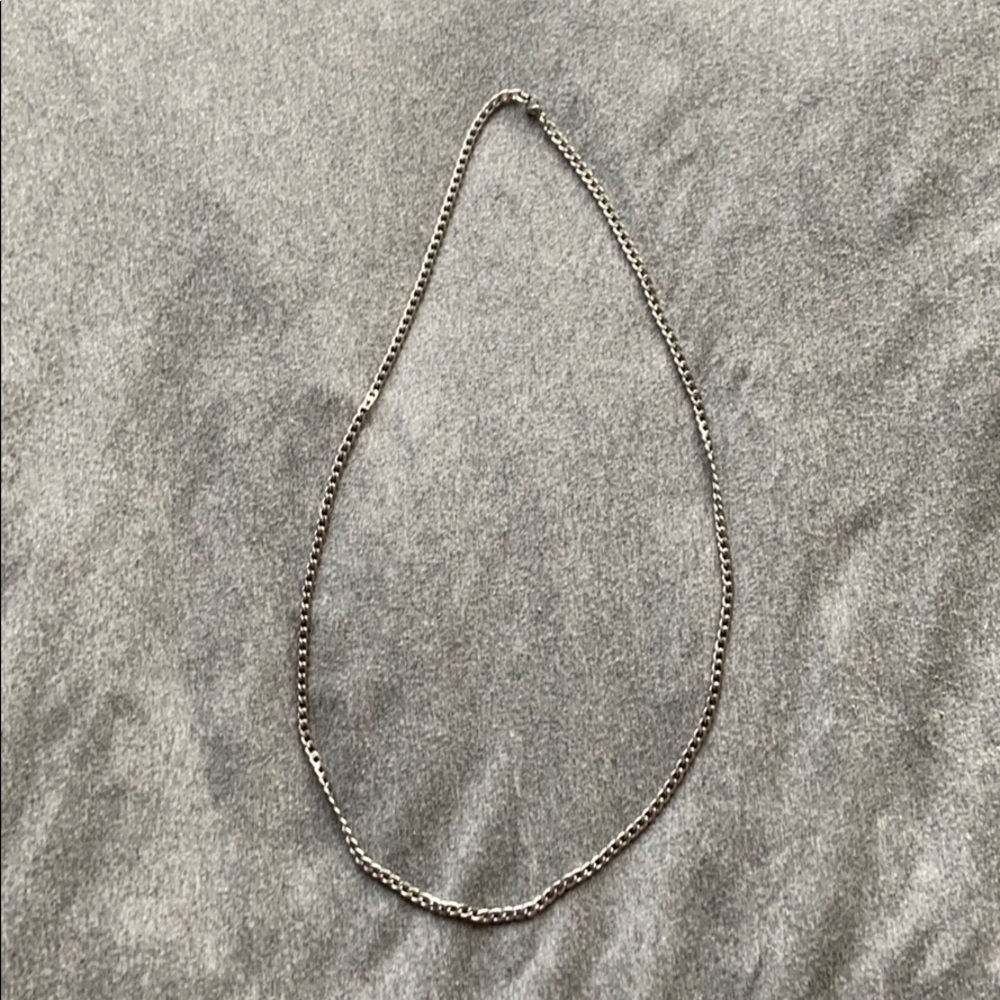 Layerable silver chain